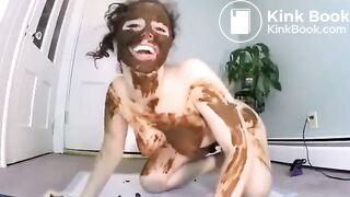 Hot girl shitting and masturbating - video 6