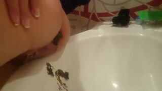 Pooping > Smearing..