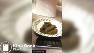 Hot girl shitting on plate - video 18