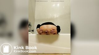 Shits in the bathroom - video 2