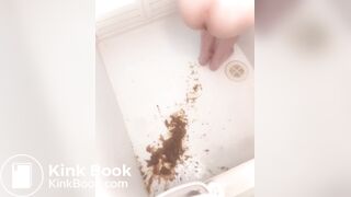 Aki_scat 05 watch the shit fly