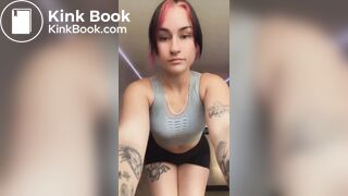 White girl can shit