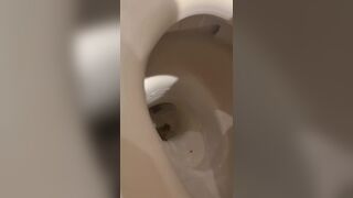 Cute girl poop scene046