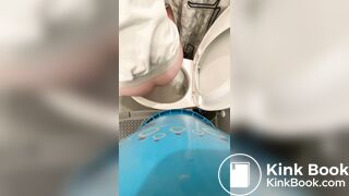 Fat ass Pawg bbw drops a big log