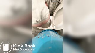 Fat ass Pawg bbw drops a big log