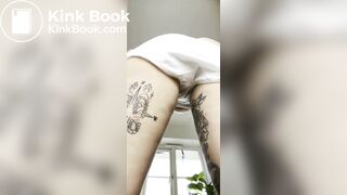 Sexy British Milf Sharing