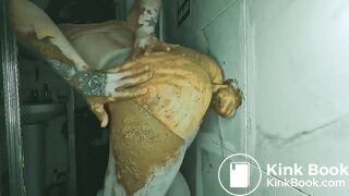 Sexy anal dildo pooping