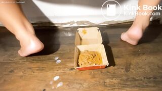 Hot girl making shit burger sauce