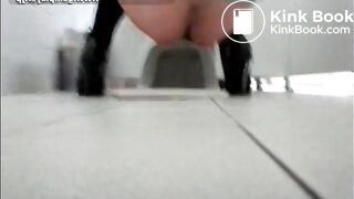 voyeur poop - video 10