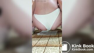 Esposa gostosa cagando pra o marido