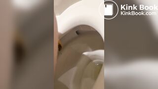 Cute girl poop scene048
