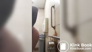 Girl shits all over a public toilet