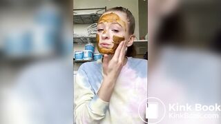 Kinky young slut messy diaper