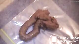 Hot girl shitting - video 107