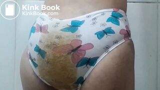 Sexy girl Evenelyi diarrhea in panty