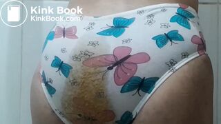 Sexy girl Evenelyi diarrhea in panty