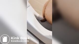 Cute girl poop scene047