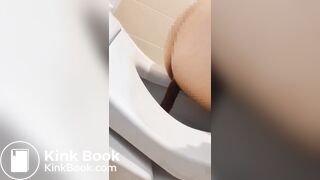 Cute girl poop scene047