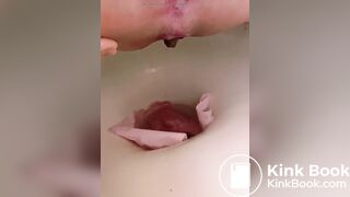 Cute girl poop scene041