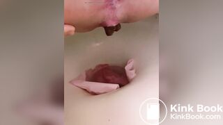 Cute girl poop scene041