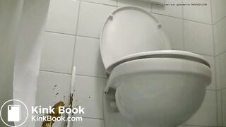 SPY amazing girl misses and spreads hot diarrhea