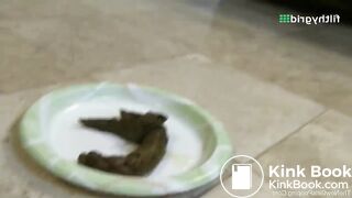 Hot girl shitting on paper plate many times