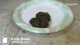 Hot girl shitting on paper plate many times