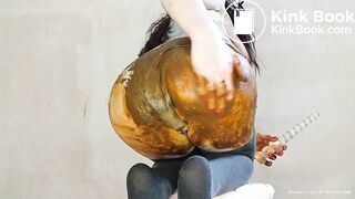 Panty poop and spread
