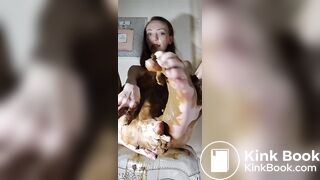 dirty mom loves scat play