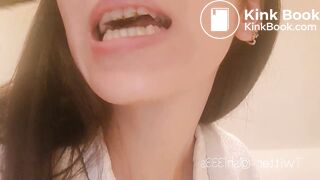 Japanese girl scat eating - video 3