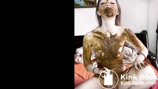 Hot girl shitting on pillow and smearing