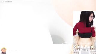 Asian girl pooping - video 40