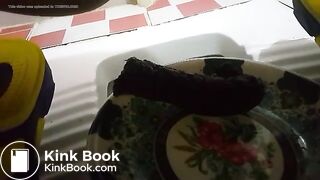 Sexy Girl Pooping on plate