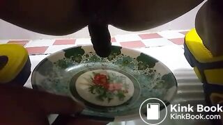 Sexy Girl Pooping on plate