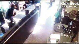 woman throws her poop at restaurant