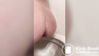 Girl pooping on the toilet - video 50