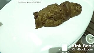 Some new girls and old girls pooping