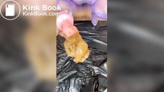 ebony babe dildo shit