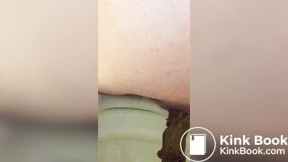 Cute girl poop scene 008