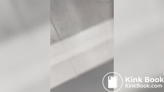 GIRL POOPS IN AURRERA 4.