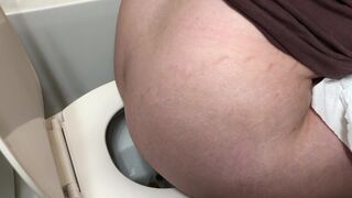 Big girl dropping big loads pt2