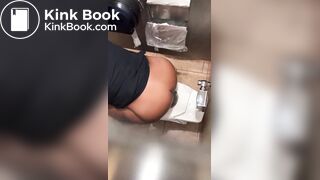 Ebony granny OVERSTALL shit voyeur