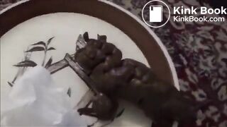 Hot girl shitting on plate - video 4