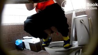 stunning pizza lady shit voyeur