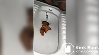 Indian women shitting - video 4