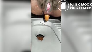 Indian women shitting - video 4