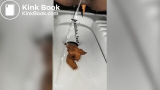 Indian women shitting - video 4