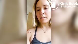 >Cute blonde pooping