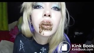 Teen girl eating shit and swallowing