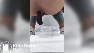 Girl pooping on the bathroom floor - video 2